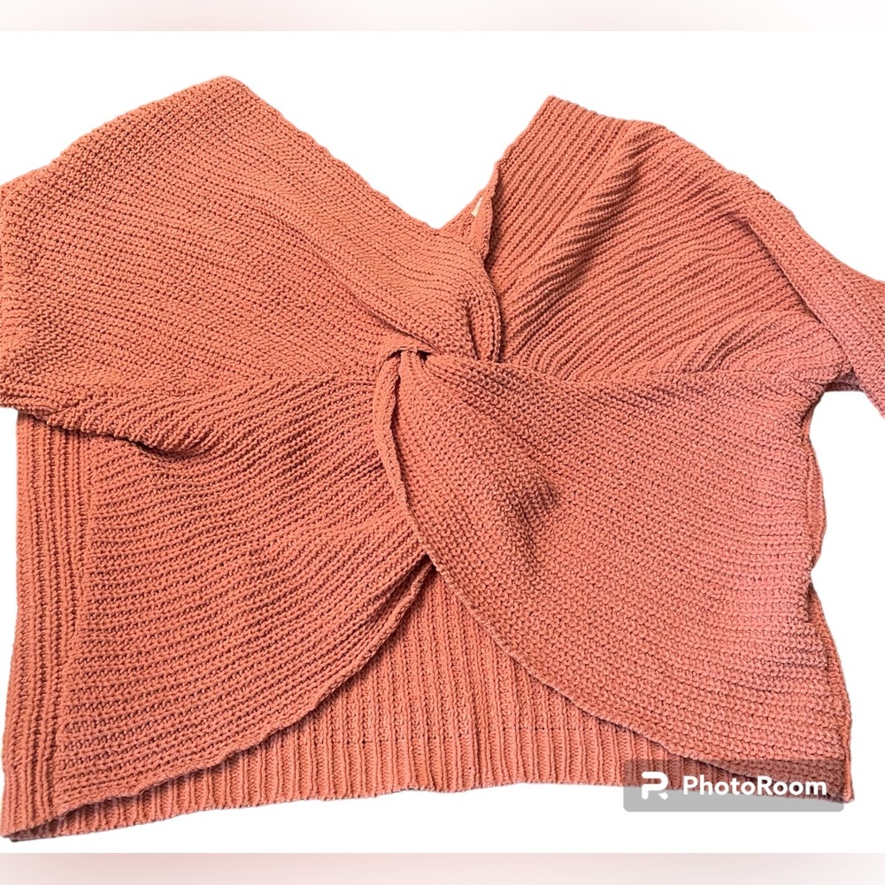Moon & Madison Cropped Sweater